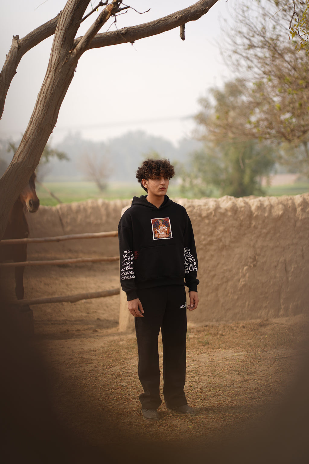 Shah Jahan Hoodie – Black | شاہ جہاں